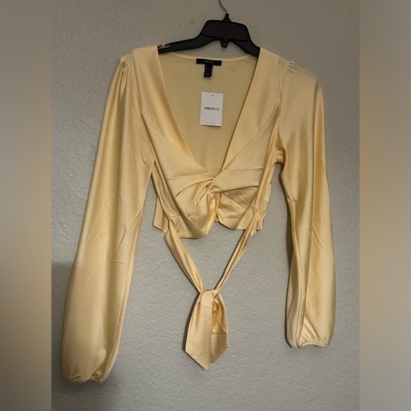 Satin long sleeve 70s style blouse - Picture 1 of 1